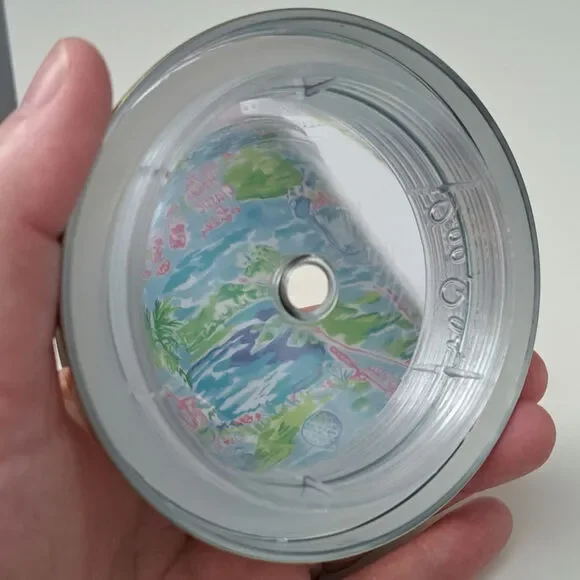 Lilly Pulitzer Honda Classic Printed Tumbler Cup With Lid & Straw - Picture 4 of 8